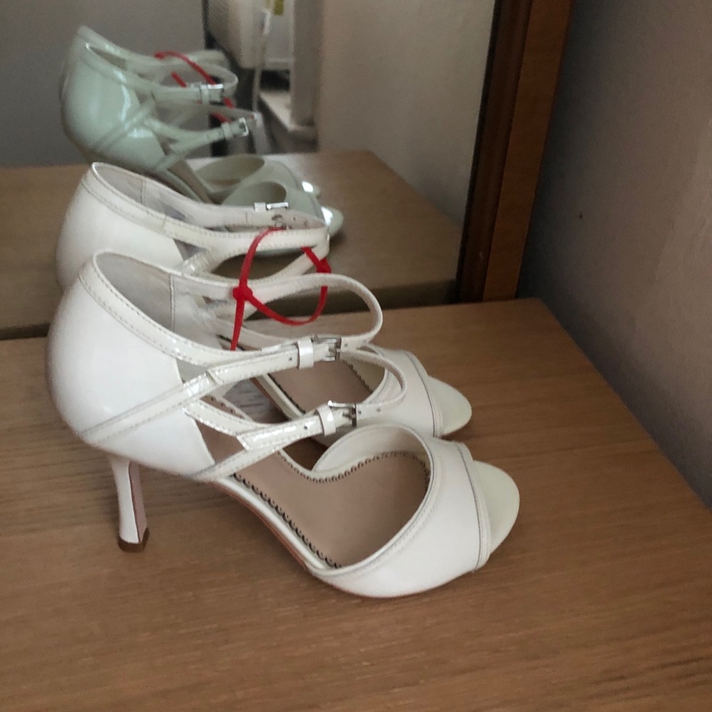 New 5 a 7 Cinq a Sept Heeled Sandals double ankle strap Cream patent leather  37